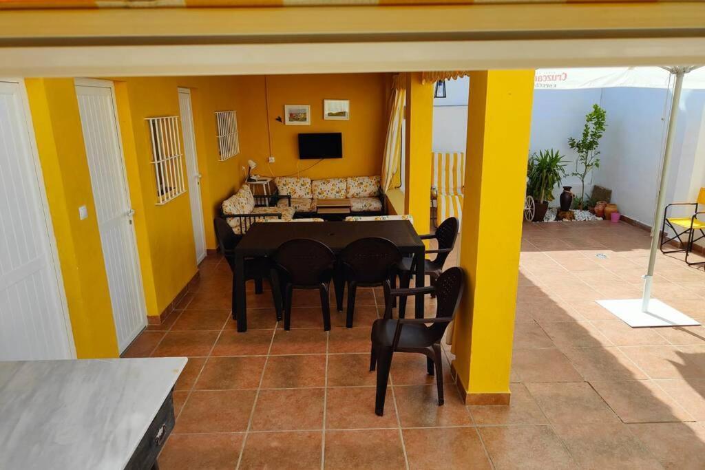 Casa A Pie De Playa, Con Patio. Zona Miramar. Punta Umbría Exterior foto
